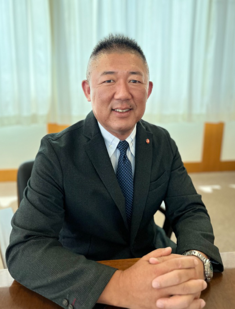 Representative CEO Isao Sugiyama